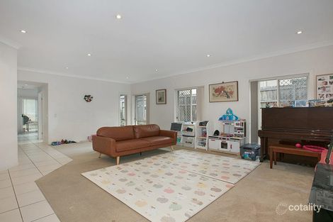 Property photo of 32 Lockwood Place Molendinar QLD 4214
