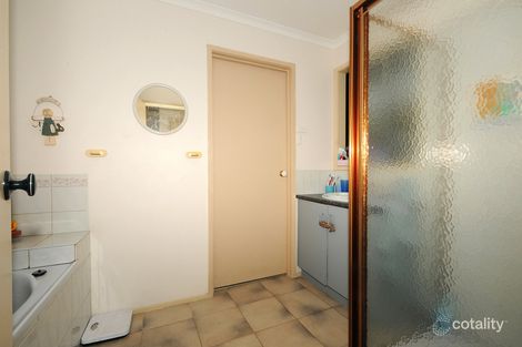 4 Minka Pl, Skye, VIC 3977