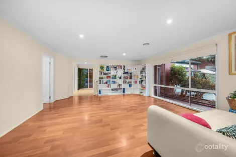 Property photo of 12 Ardblair Terrace Narre Warren South VIC 3805