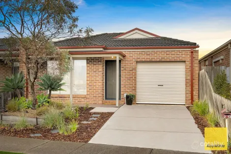2/13 Bridlepath Dr, Truganina, VIC 3029