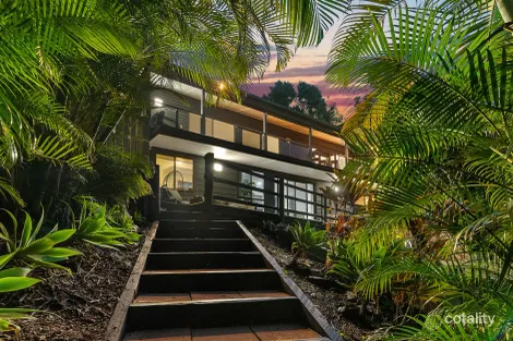 168 Plucks Rd, Arana Hills, QLD 4054