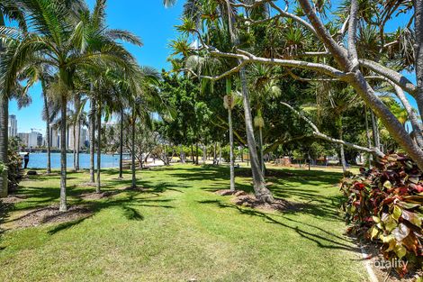 Property photo of 92/40 Watson Esplanade Surfers Paradise QLD 4217