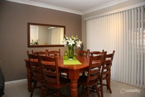 Property photo of 28 Bowerbird Crescent St Clair NSW 2759