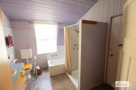 Property photo of 19 Salt Springs Road Blenheim QLD 4341