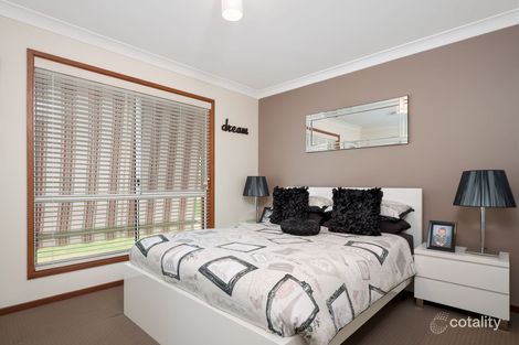 Property photo of 8 Yungana Place Glenfield Park NSW 2650