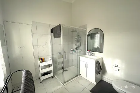 Property photo of 4 Howard Street Warrnambool VIC 3280