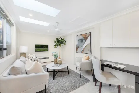 Property photo of 24 Hillcrest Drive St Ives NSW 2075