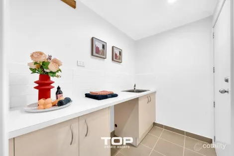 Property photo of 34 Bimberry Circuit Clyde VIC 3978