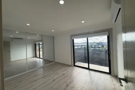 Property photo of 22 Adrian Street Macquarie Fields NSW 2564