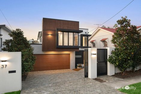 37 Russell Ave, Norman Park, QLD 4170