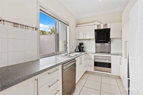 Property photo of 2/22 Palma Crescent Varsity Lakes QLD 4227