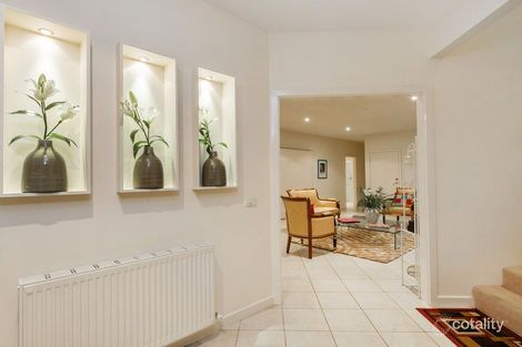 Property photo of 2 Ferne Place Mount Martha VIC 3934