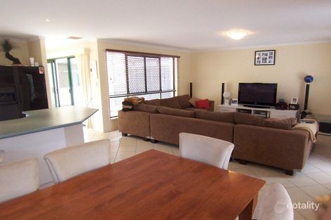Property photo of 1 Illawarra Close Forest Lake QLD 4078