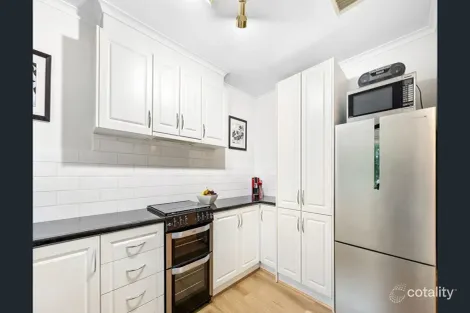 Property photo of 4/30A Forest Road Ferntree Gully VIC 3156