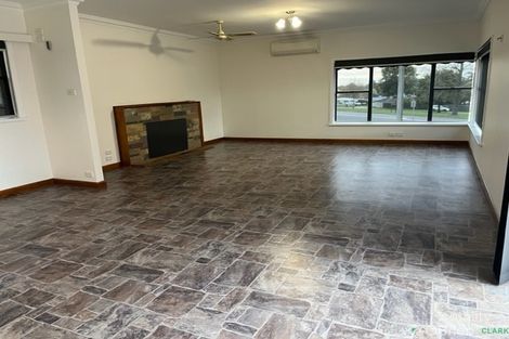 Property photo of 251 Princes Way Drouin VIC 3818