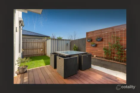 Property photo of 34 Riana Loop Eumemmerring VIC 3177