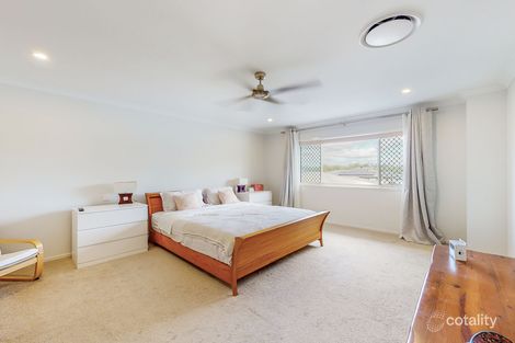 Property photo of 13 April Crescent Bridgeman Downs QLD 4035