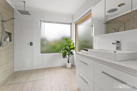 Property photo of 25 Kurrajong Way Blackburn North VIC 3130