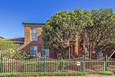 Property photo of 29 Racecourse Road Werribee VIC 3030