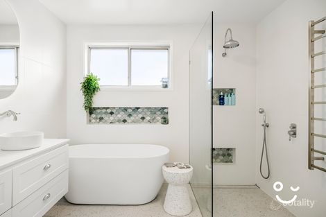 Property photo of 65 Beverley Avenue Unanderra NSW 2526