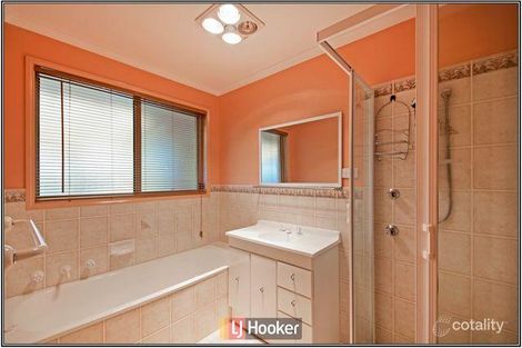 Property photo of 18 Dacomb Court Dunlop ACT 2615