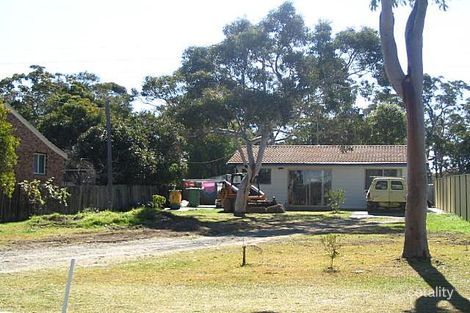 15 Acacia Ave, Lake Munmorah, NSW 2259