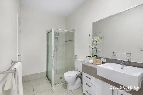 Property photo of 37 Affinity Place Birtinya QLD 4575