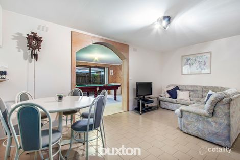 Property photo of 8 Golf Links Crescent Dingley Village VIC 3172