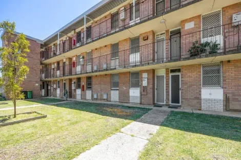 9/221 Clontarf Rd, Hamilton Hill, WA 6163