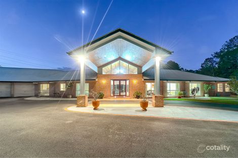 Property photo of 23 Bernborough Place Bridgeman Downs QLD 4035