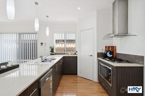 Property photo of 200 Suffolk Street Caversham WA 6055