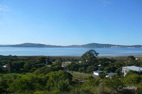 Property photo of 81 Bay View Drive Little Grove WA 6330