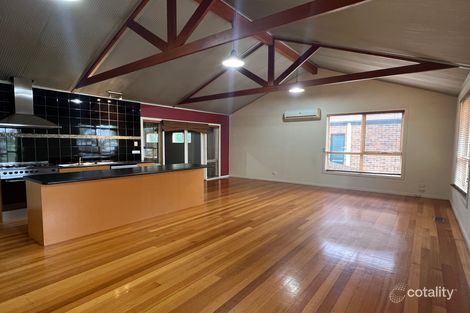 Property photo of 3 Eastern Park Square Narre Warren South VIC 3805