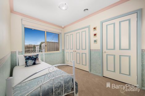 Property photo of 38 Carroll Crescent Mill Park VIC 3082