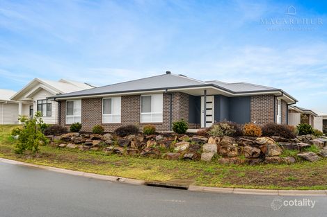 163 Valencia Dr, Gobbagombalin, NSW 2650