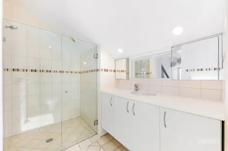 Property photo of 11 Wilona Avenue Lavender Bay NSW 2060