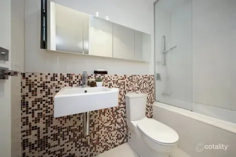 Property photo of 2/336 Neerim Road Carnegie VIC 3163