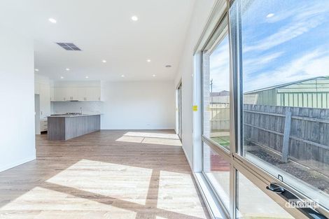 Property photo of 4/15 Lardner Road Drouin VIC 3818