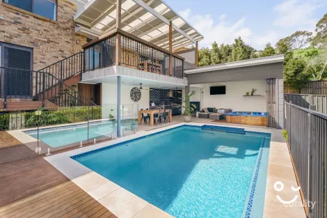 Property photo of 33 Lamerton Drive Figtree NSW 2525