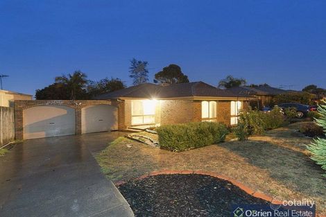Property photo of 21 Matthew Flinders Avenue Endeavour Hills VIC 3802