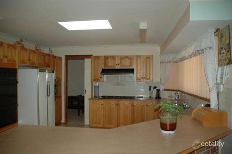 Property photo of 34 Lyndhurst Drive Bomaderry NSW 2541