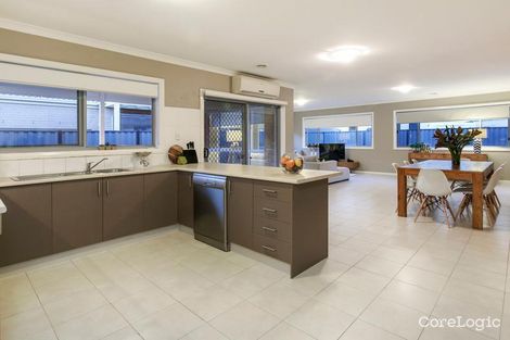 Property photo of 15 Oxford Drive Hillside VIC 3037