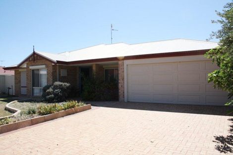 Property photo of 17 Belinda Loop Dawesville WA 6211
