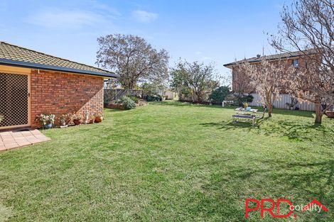 Property photo of 4 Craigends Place Hillvue NSW 2340