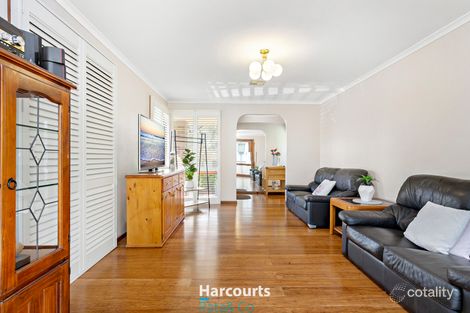 Property photo of 12 Tonelli Crescent Mill Park VIC 3082