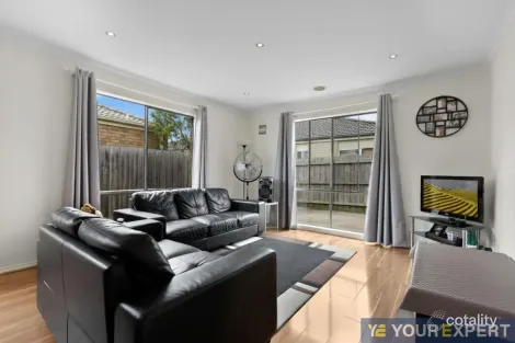 Property photo of 37 Tyrell Place Berwick VIC 3806