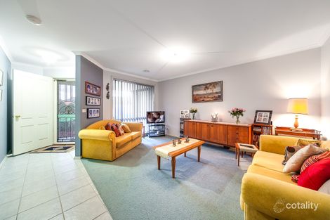 Property photo of 10 Nariel Place Cranbourne West VIC 3977