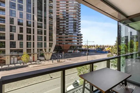 Property photo of 1F/9 Waterside Place Docklands VIC 3008