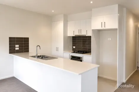 Property photo of 38 Denistoun Crescent Cranbourne VIC 3977