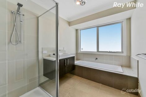 Property photo of 2/11 Elton Road Ferntree Gully VIC 3156